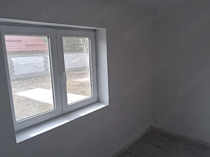 Casă renovată + 1500 mp teren în Orbeasca de Sus, poziție excelentă la 400 m de Penny Târg, gard BCA - imagine 6