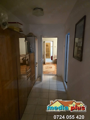  DE VÂNZARE   Apartament 3 camere în Micro 16, Galați - imagine 3
