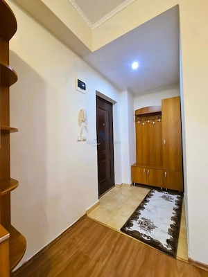Apartament 3 camere\ Etaj 2\ Sibiu - zona Belvedere - imagine 3