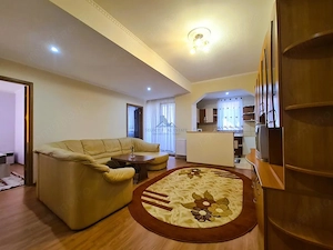Apartament 3 camere\ Etaj 2\ Sibiu - zona Belvedere - imagine 9