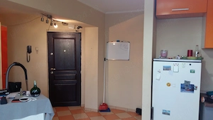 Dau în chirie ap.1cam zona Lotus Nufărul  - imagine 2