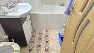 Vand apartament 3 camere Deva, zona Minerului, etaj 3, bloc de 4 etaje, caramida, suprafata 61 m p - imagine 4