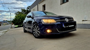 VW Jetta 2012  1.6TDI - imagine 3