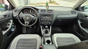 VW Jetta 2012  1.6TDI - imagine 6