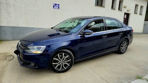 VW Jetta 2012  1.6TDI - imagine 2
