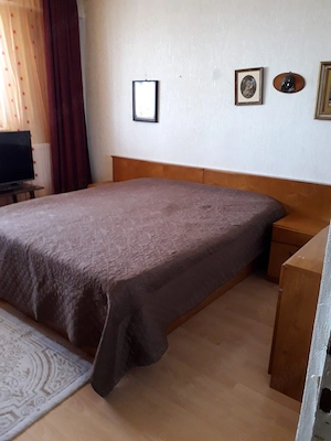 închiriez apartament cu 2 camere in micro19 - imagine 2