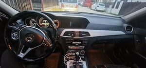 Mercedes -Benz C200