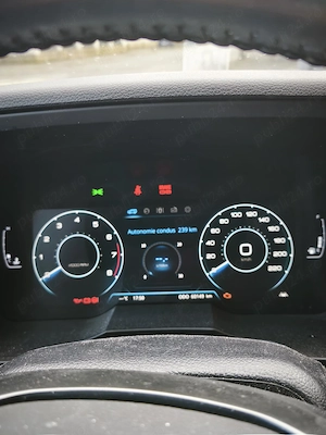 DE VANZARE SsangYong Tivoli Grand   -   Benzina 1,5 163 cp euro 6d - imagine 5