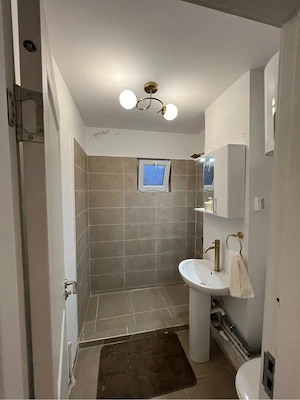 Apartament 3 camere renovat complet in Deveselu, jud.Olt  - imagine 3