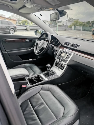 Volkswagen Passat B7 - imagine 7