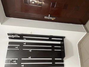 Închiriez apartament 3 camere