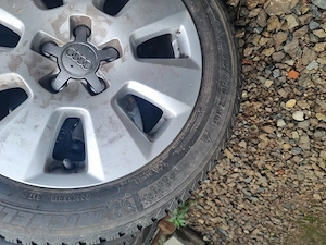 4 cauciucuri de iarna 205 55 16 cu jante de aliaj 5x112 de Audi - imagine 4