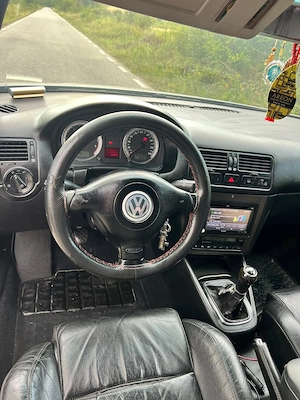   Vand vw bora 2005 - imagine 4