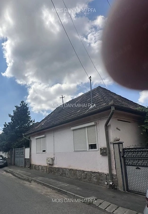 Vand casa 4 camere zona 3 Stejari - imagine 2