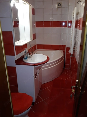 inchiriez apartament 2 camer - imagine 8