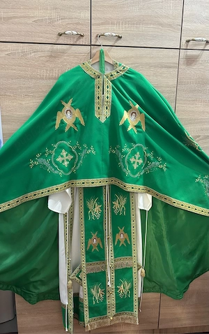 Veşminte preoțești ortodoxe complete - verde, stare impecabilă