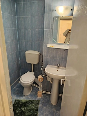 inchiriez apartament 3 camere deva 