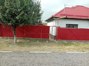 Imobiliar cu grădină - imagine 3