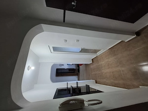 Se oferă spre închiriere apartament cu 2 camere, semidecomandat, situat în Constanța   Tomis - imagine 4