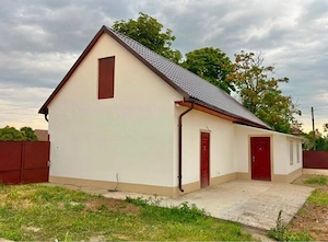 Casa renovata complet Cruceni comuna Foeni - imagine 2