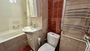 Apartament 2 camere, la cheie renovat, cu parcare  - imagine 9