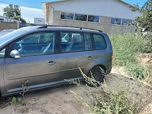 VAND URGENT !!! Piese Volkswagen touran  - imagine 2