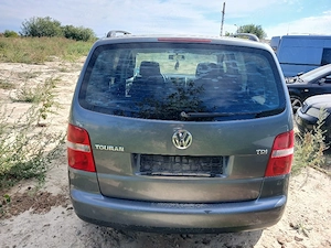 VAND URGENT !!! Piese Volkswagen touran 