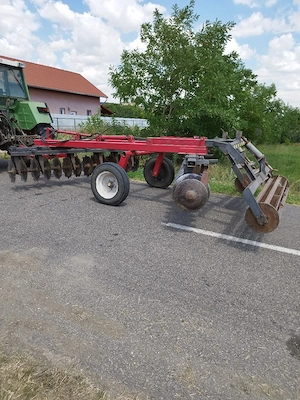 Disc în V tractat cu tăvălugi  - imagine 7
