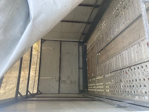 Trailer auto cu laterale și prelata  - imagine 3