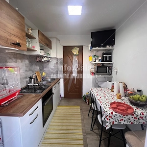  | Apartament decomandat cu 3 camere | Micro 16 | Etaj 3 | - imagine 6
