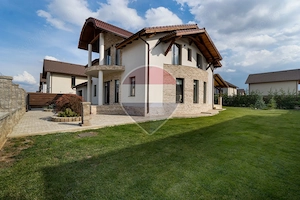 Casă cu personalitate | 204 mp utili | 600 mp teren | Izvor - imagine 2