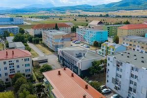 Spațiu comercial cu 6 unitati de vanzare in Codlea | Comision 0% - imagine 13