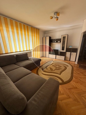 Apartament cu 2 camere de închiriat