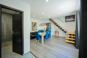 Vânzare apartament 4 camere, acces auto - parcare, Central - Cuza Vodă - imagine 2