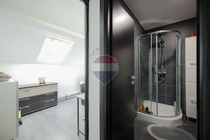 Vânzare apartament 4 camere, acces auto - parcare, Central - Cuza Vodă - imagine 17