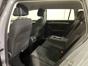 Volkswagen Passat - imagine 11