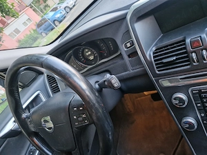Vând Volvo xc60 