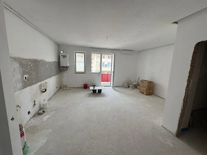 Propietar Vand Apartament - imagine 2