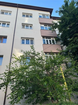 Vând apartament 3 camere - imagine 7