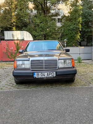 Mercedes Benz W124 3L turbo diesel, AC, atestat Retromobil - imagine 8
