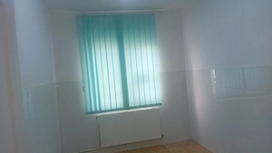 Spațiu de închiriat pentru activități medicale   50 mp, 3 cabinete, Năsăud - imagine 2