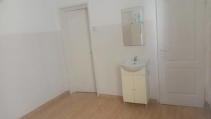 Spațiu de închiriat pentru activități medicale   50 mp, 3 cabinete, Năsăud