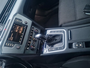 Vând Passat b8 2.0 litri 150 cai - imagine 4