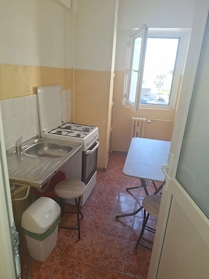 Garsoniera in spatele hotelului Ramada - imagine 6