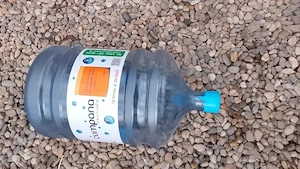 Oferta vind  bidoane apa 