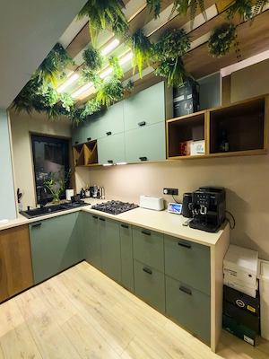 Apartament ultracentral 2 camere în Oltenița complet renovat, mobilat și utilat - imagine 10