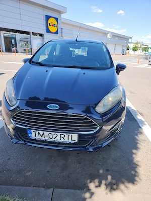Vând Ford Fiesta ,2014, benzina, 1 l, aspirat, 80 CP, stare tehnica bună, mici defecte cosmetice
