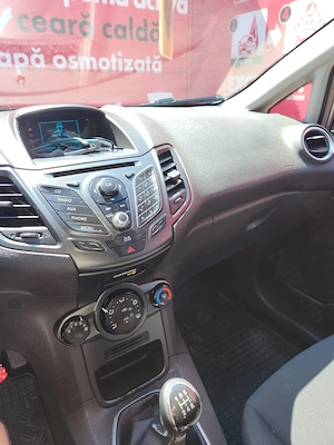 Vând Ford Fiesta ,2014, benzina, 1 l, aspirat, 80 CP, stare tehnica bună, mici defecte cosmetice - imagine 6