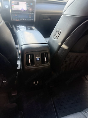 De vanzare Hyundai Tucson 1,6 Plug - in Hybrid 265 cp LUXURY - imagine 9