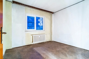 Drumul Taberei 3 camere, 4/10, bloc stradal, c-tie 1980, bucatarie mare, 2 bai - imagine 3